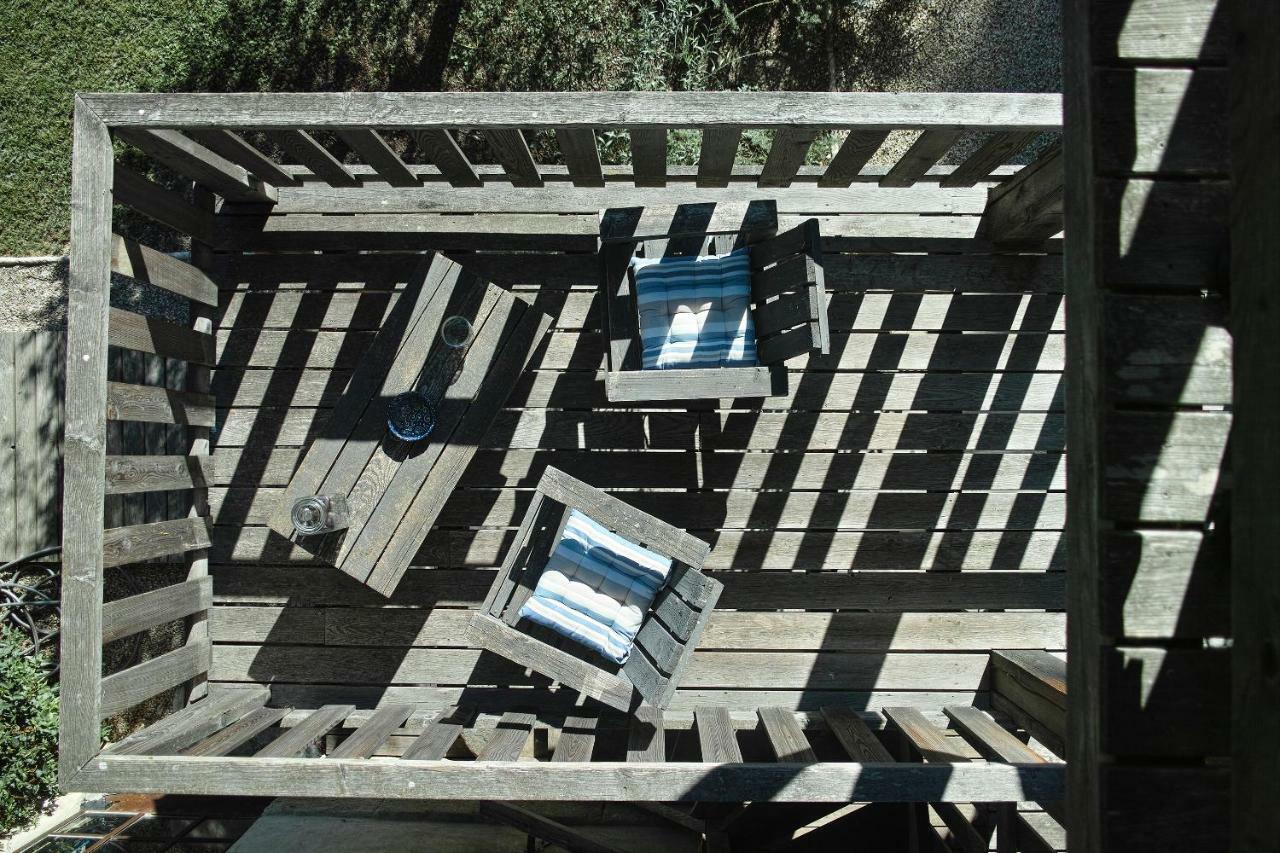 Grans Le Moulin De Picaud B&B 외부 사진